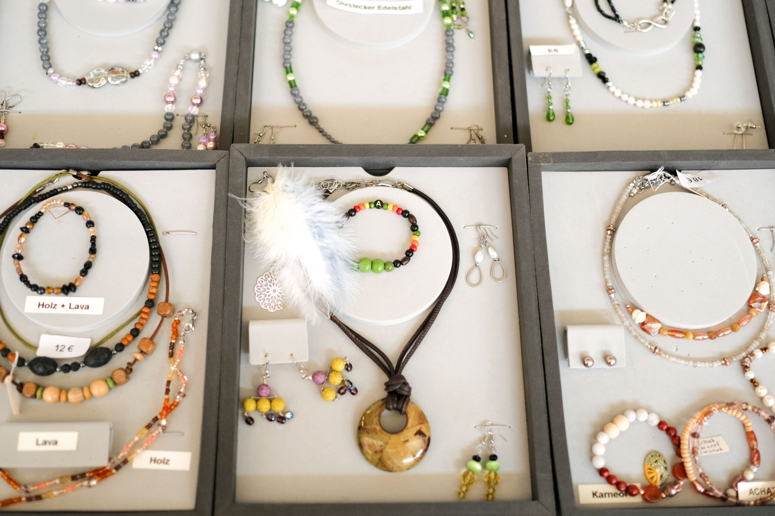 Detailaufnahme von Schmuckset - Maria Lea Fotografie